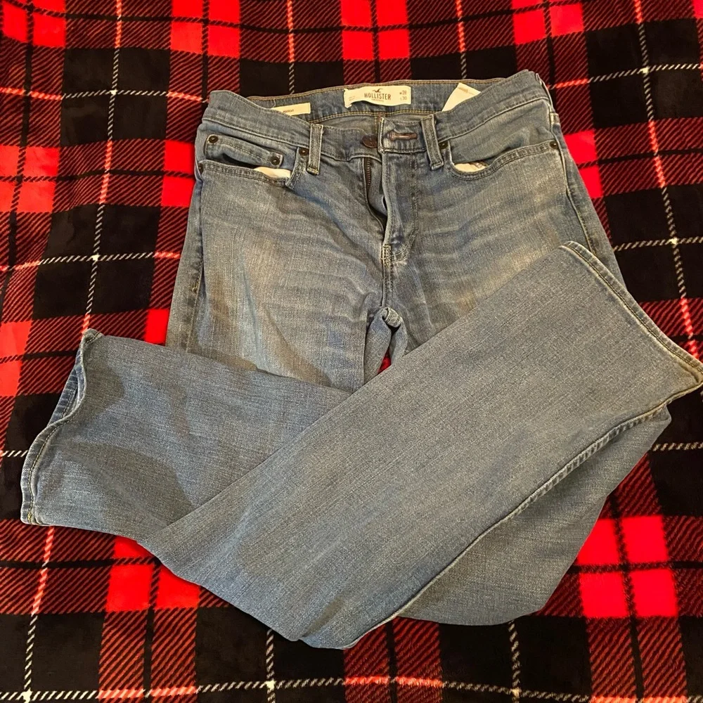 Hollister Blue Straight Leg Jeans Classic Denim - Picture 4 of 6
